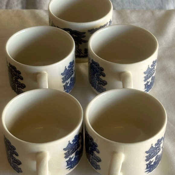 5 BLUE WILLOW CHURCHILL COFFEE TEA CUP MADE IN ENGLAND - Picture 12 of 14